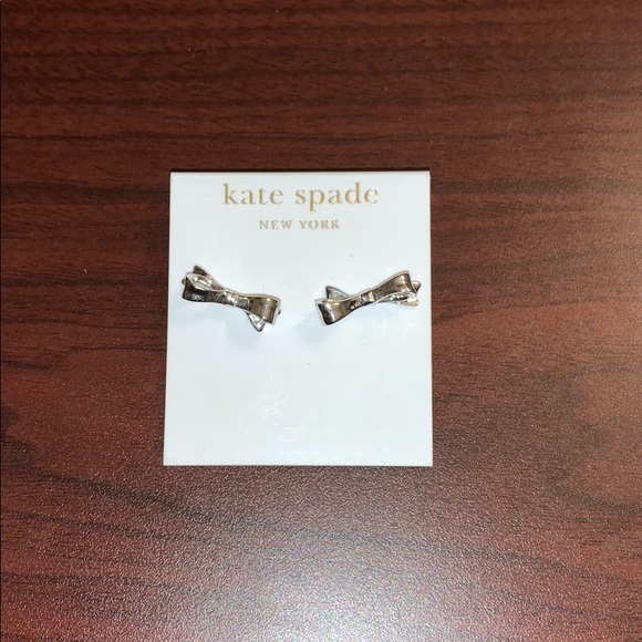 Late Spade ‘Love Notes’ Silver Bow Earrings - Picture 1 of 2